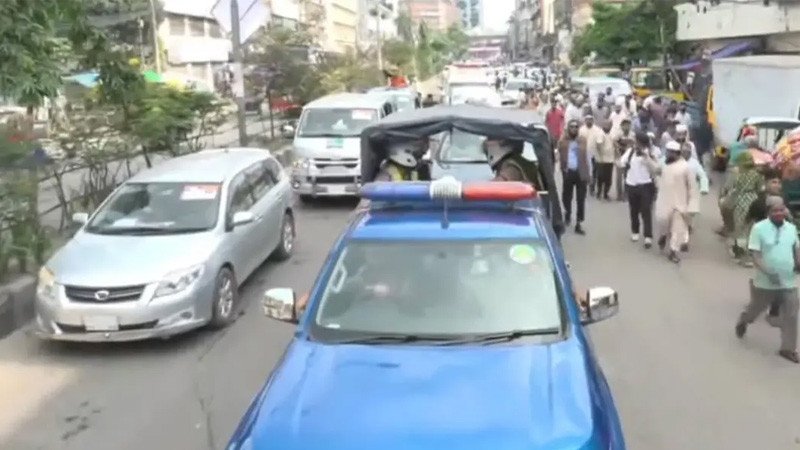 দাবি আদায়ে চট্টগ্রাম অভিমুখী ১১ দলীয় ঐক্যের ‘লং মার্চ’ শুরু